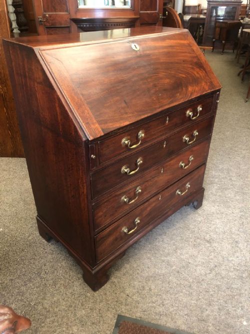 GEORGIAN MAHOGANY BUREAU - ADDITIONAL PHOTO 6