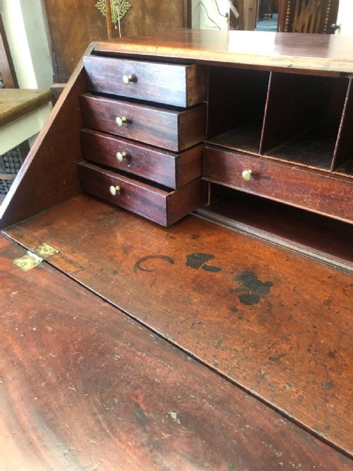 GEORGIAN MAHOGANY BUREAU - ADDITIONAL PHOTO 8