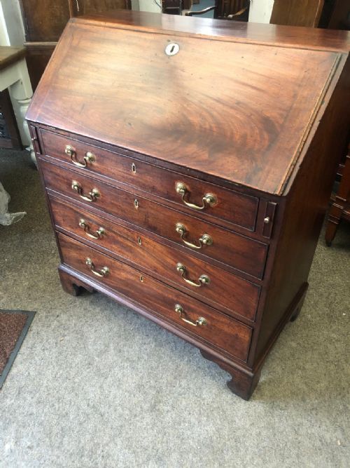 GEORGIAN MAHOGANY BUREAU - ADDITIONAL PHOTO 10