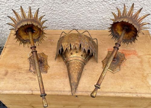 ANTIQUE SET OF 3 TOLEWARE GILDED TORCH WALL LIGHTS - ADDITIONAL PHOTO 6