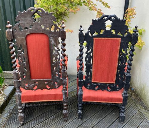 ANTIQUE MATCHED PAIR OF CARVED OAK THRONE ARMCHAIRS - ADDITIONAL PHOTO 1