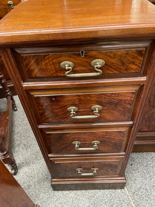 VICTORIAN WALNUT 4 PIECE BEDROOM SUITE - ADDITIONAL PHOTO 2