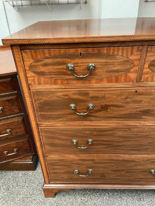 A QUALITY ANTIQUE INLAND MAHOGANY CHEST OF DRAWERS - ADDITIONAL PHOTO 6