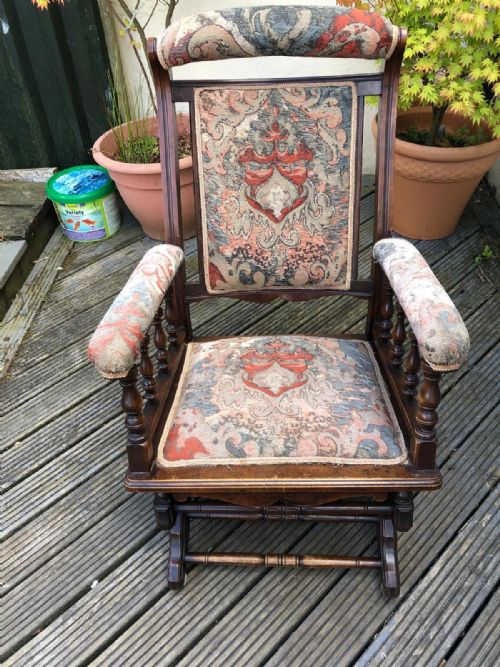 antique mahogany american rocking chair - CATEGORY: ANTIQUE CHAIRS - DATED VICTORIAN