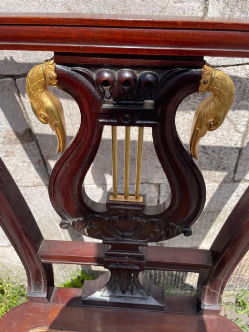 A SUPERB QUALITY MAHOGANY AND GILT BRONZE MUSIC ROOM CHAIR - ADDITIONAL PHOTO 3