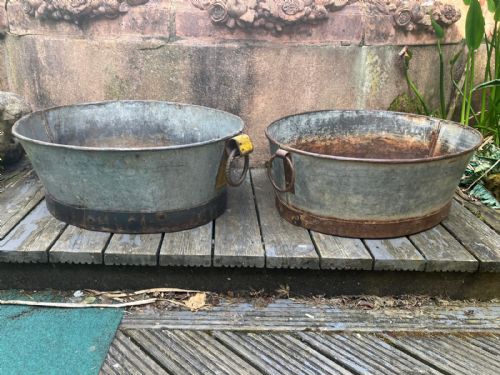 an antique matched pair of zink and iron bath planters - CATEGORY: ANTIQUE METAL - DATED 19TH CENTURY
