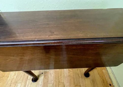 A GEORGIAN MAHOGANY TEA OR SIDE TABLE - ADDITIONAL PHOTO 1