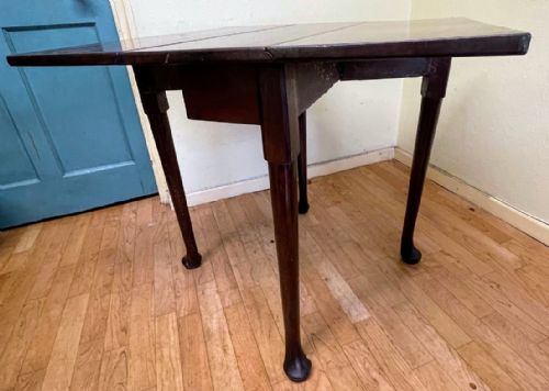 A GEORGIAN MAHOGANY TEA OR SIDE TABLE - ADDITIONAL PHOTO 2
