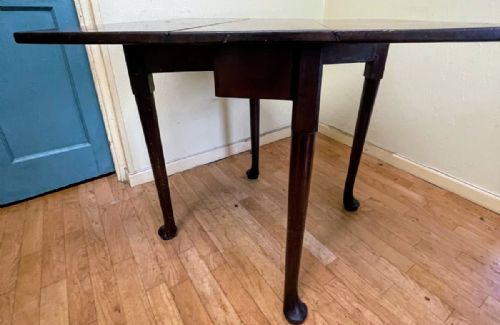 A GEORGIAN MAHOGANY TEA OR SIDE TABLE - ADDITIONAL PHOTO 4