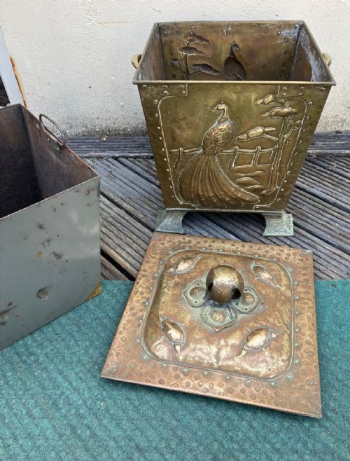 ART'S AND CRAFTS RIVETED BRASS COAL OR LOG BIN - ADDITIONAL PHOTO 1
