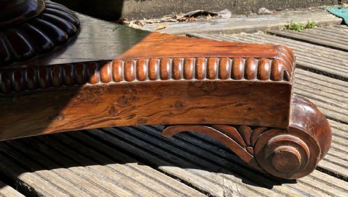 FINE AND RARE REGENCY YEW WOOD SEGMENTED TOP CENTER TABLE - ADDITIONAL PHOTO 1
