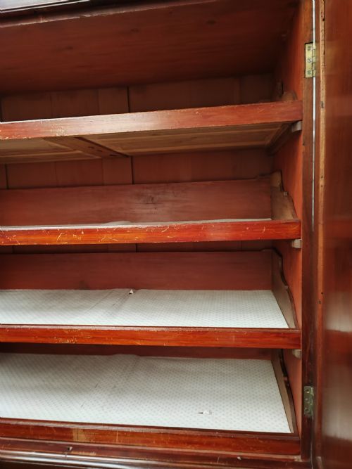 GOOD REGENCY INLAID LINEN PRESS - ADDITIONAL PHOTO 1