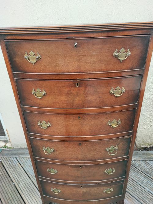 ANTIQUE TALL WALNUT CHEST IN THE GEORGIAN STYLE - ADDITIONAL PHOTO 6