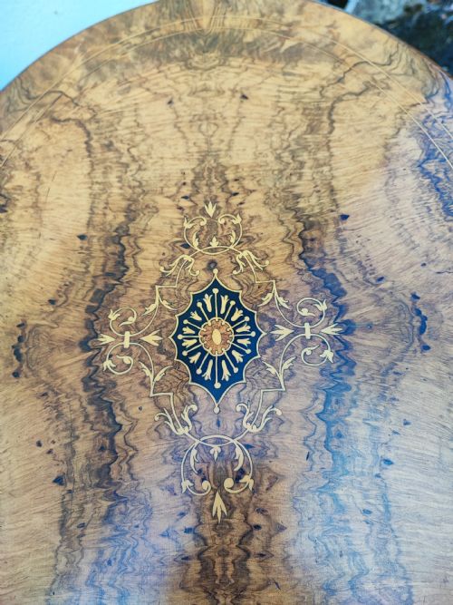A STUNNING VICTORIAN BURR WALNUT WORK OR SEWING TABLE - ADDITIONAL PHOTO 9