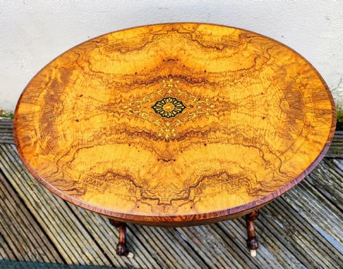 A STUNNING VICTORIAN BURR WALNUT WORK OR SEWING TABLE - ADDITIONAL PHOTO 11