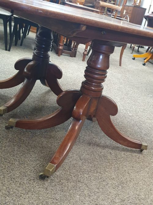 A FINE REGENCY MAHOGANY 2 PILLAR DINING TABLE - ADDITIONAL PHOTO 6