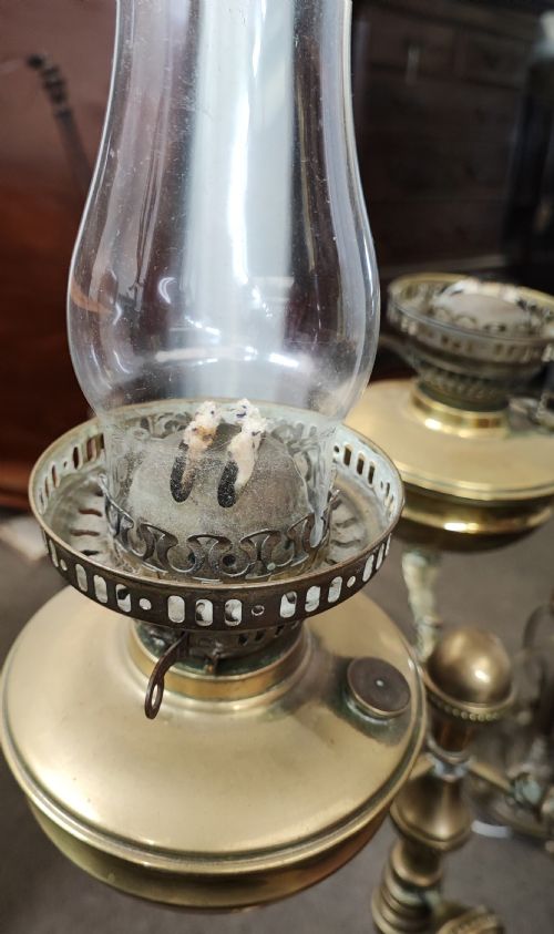 SUPERB ANTIQUE BRASS STANDARD OIL LAMP - ADDITIONAL PHOTO 9