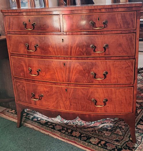 a good georgian inlaid bow front chest of drawers - CATEGORY: ANTIQUE CHEST OF DRAWERS - DATED 18TH CENTURY