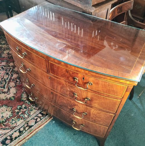 A GOOD GEORGIAN INLAID BOW FRONT CHEST OF DRAWERS - ADDITIONAL PHOTO 9