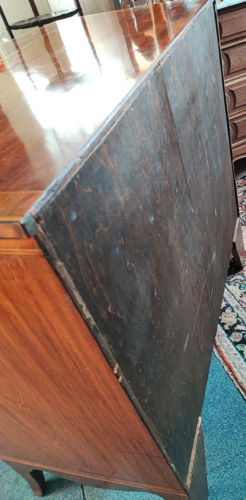 A GOOD GEORGIAN INLAID BOW FRONT CHEST OF DRAWERS - ADDITIONAL PHOTO 20