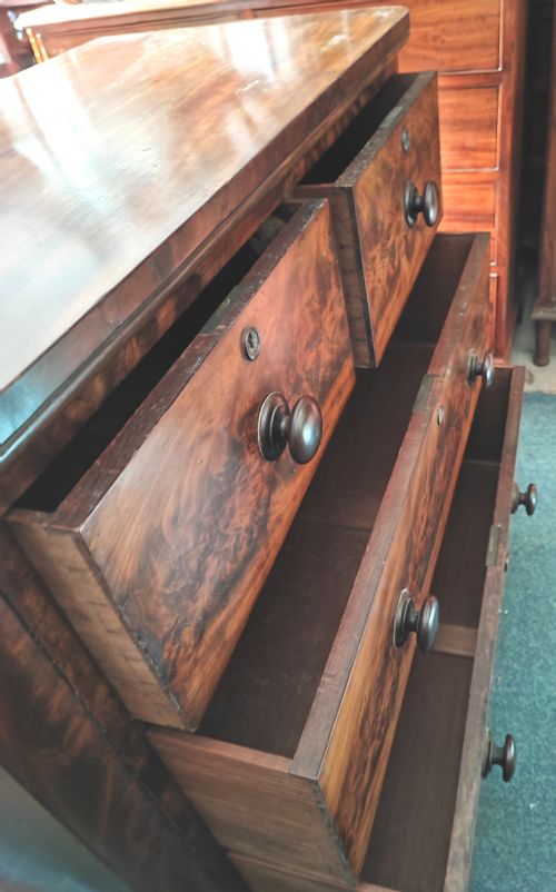 QUALITY VICTORIAN MAHOGANY CHEST OF DRAWERS - ADDITIONAL PHOTO 9