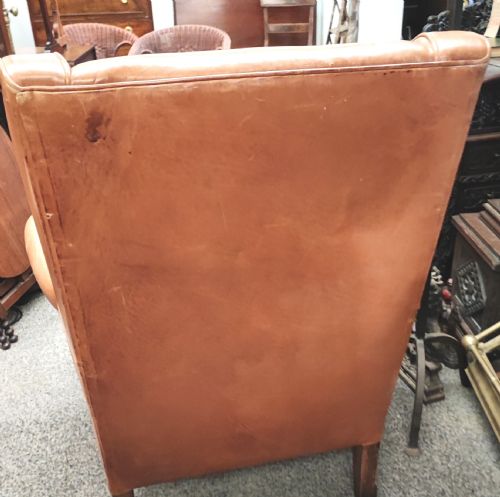LEATHER AND MAHOGANY WING CHAIR - ADDITIONAL PHOTO 9