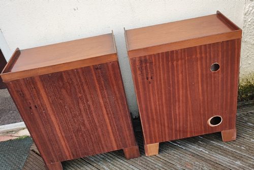 PAIR OF MAHOGANY GEORGE III STYLE OPEN BOOKCASES OR BEDSIDE TABLES - ADDITIONAL PHOTO 4