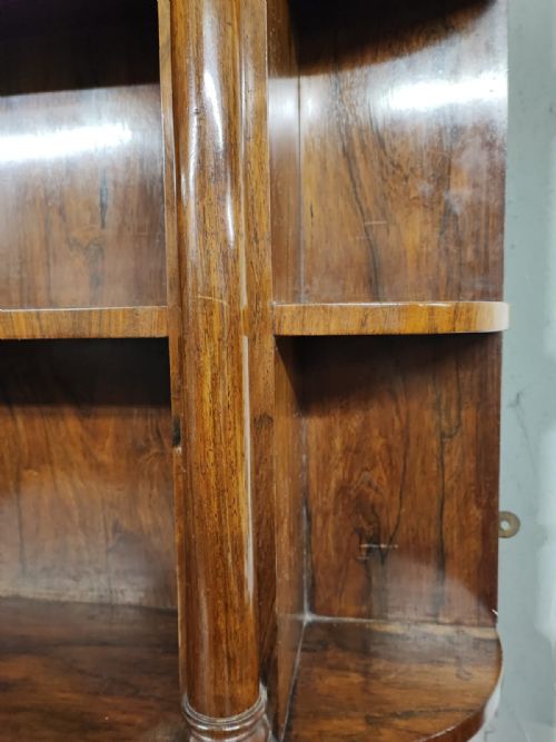 A FINE REGENCY ROSEWOOD HANGING BOOKSHELF - ADDITIONAL PHOTO 5