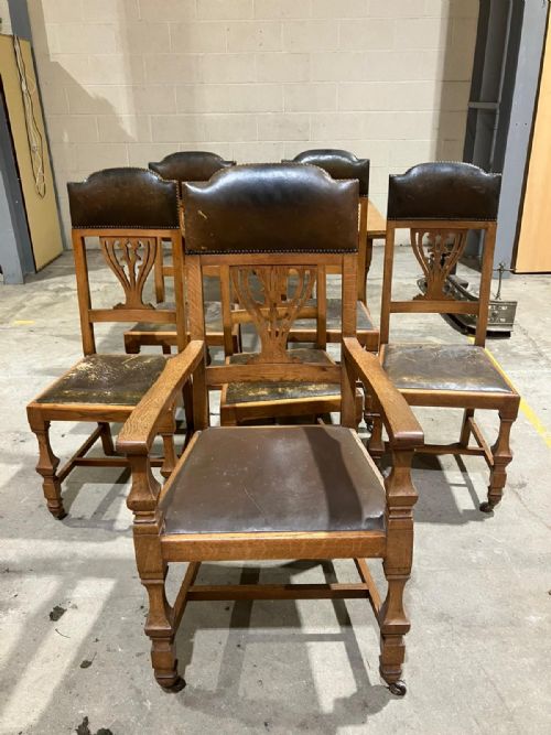 ANTIQUE GOLDEN OAK ART'S AND CRAFTS EXTENDING DINING TABLE AND 6 CHAIRS - ADDITIONAL PHOTO 7