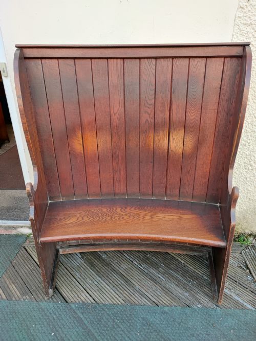 antique oak small tavern settle - CATEGORY: ANTIQUE FURNITURE - DATED 1890