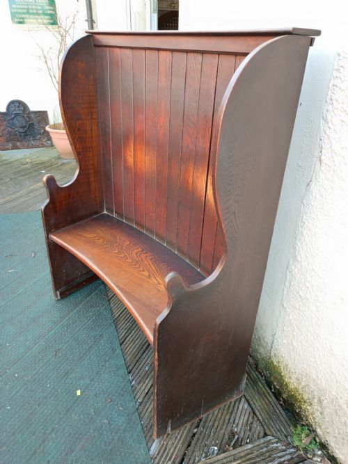 ANTIQUE OAK SMALL TAVERN SETTLE - ADDITIONAL PHOTO 2