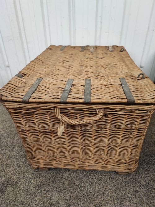 ANTIQUE WILLOW LOG OR LAUNDRY BASKETOF A LARGE SIZE - ADDITIONAL PHOTO 5