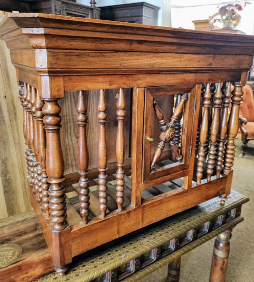 AN ANTIQUE WALNUT FRENCH PANETIERE OR BREAD STORE - ADDITIONAL PHOTO 3