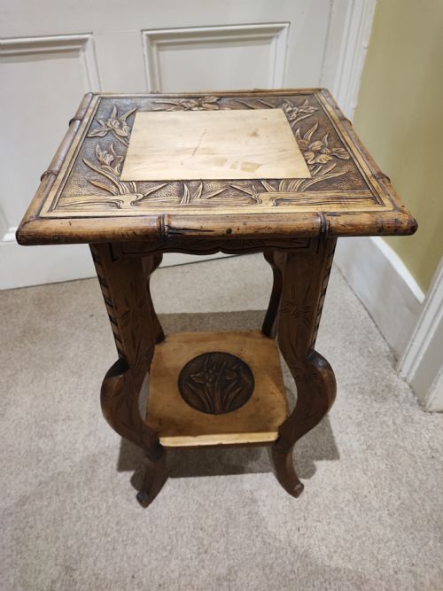 QUALITY LIBERTY OF LONDON CARVED SIDE OR LAMP TABLE - ADDITIONAL PHOTO 7