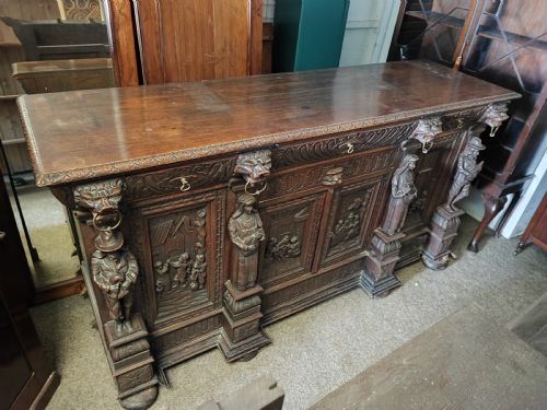 FABULOUS CARVED OAK SIDEBOARD OF LARGE SIZE - ADDITIONAL PHOTO 5