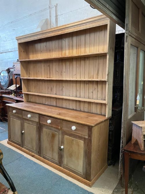ANTIQUE LARGE PINE AND BEECH DRESSER - ADDITIONAL PHOTO 2