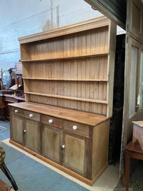 ANTIQUE LARGE PINE AND BEECH DRESSER - ADDITIONAL PHOTO 3