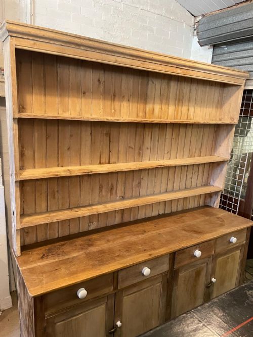 ANTIQUE LARGE PINE AND BEECH DRESSER - ADDITIONAL PHOTO 4