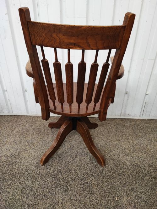 ANTIQUE OAK REVOLVING DESK CHAIR - ADDITIONAL PHOTO 1