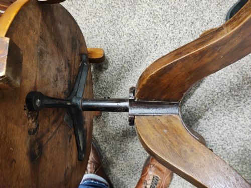 ANTIQUE OAK REVOLVING DESK CHAIR - ADDITIONAL PHOTO 3