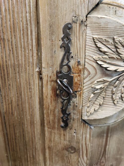 ANTIQUE FRENCH PINE MARRIAGE ARMOIRE - ADDITIONAL PHOTO 6