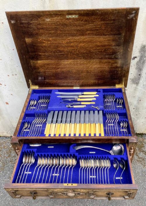 QUALITY CANTEEN OF CUTLERY WITH COMPLETE 12 PIECE SETTINGS - ADDITIONAL PHOTO 6