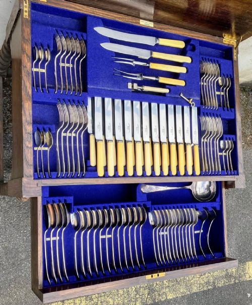 QUALITY CANTEEN OF CUTLERY WITH COMPLETE 12 PIECE SETTINGS - ADDITIONAL PHOTO 10
