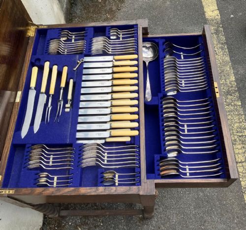 QUALITY CANTEEN OF CUTLERY WITH COMPLETE 12 PIECE SETTINGS - ADDITIONAL PHOTO 11