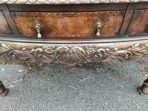 A SUPERB QUEEN ANNE STYLE WALNUT MARQUETRY CARVED AND GILDED HALL TABLE OR SIDE TABLE - ADDITIONAL PHOTO 1