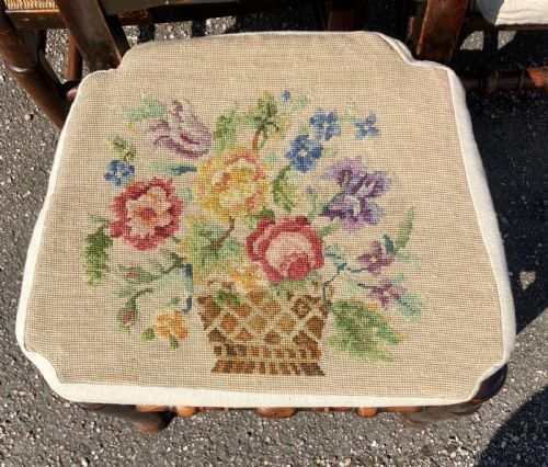 SUPERB SET OF 8 SPINDLE BACK COUNTRY CHAIRS - ADDITIONAL PHOTO 10