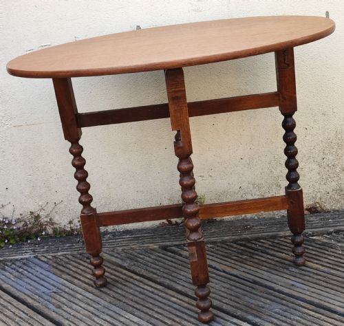 ANTIQUE WALNUT BOBBIN COACHING TABLE - ADDITIONAL PHOTO 2