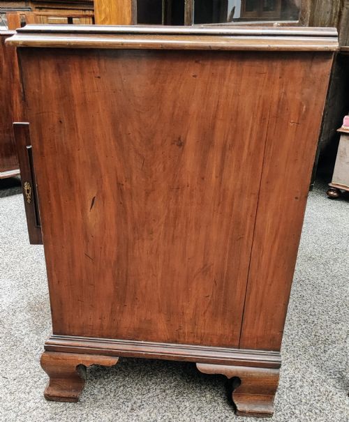 A QUALITY GEORGIAN MAHOGANY KNEEHOLE DESK - ADDITIONAL PHOTO 5