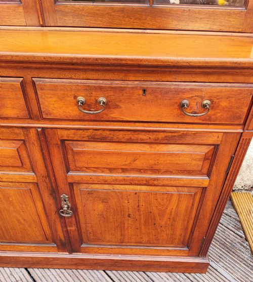 QUALITY VICTORIAN 2 DOOR BOOKCASE - ADDITIONAL PHOTO 8