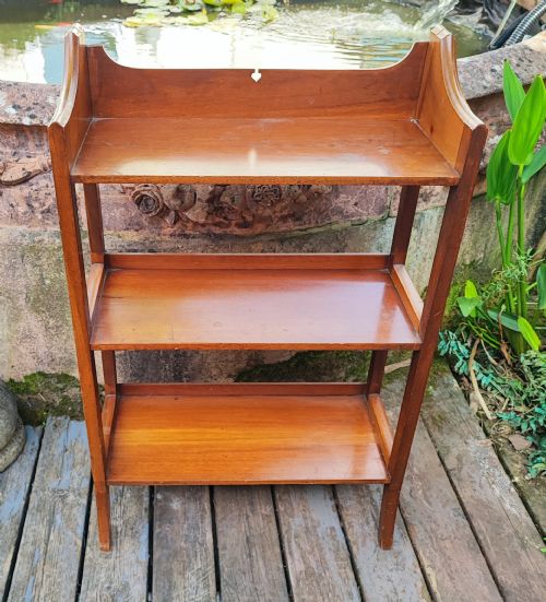 small mahogany open bookshelves - CATEGORY: ANTIQUE FURNITURE - DATED 1900
